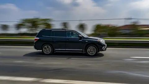 30万SUV实测封神！3款热门车对比，选错一年多花5000油费