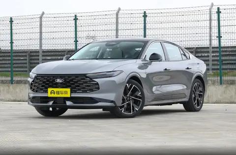 15万预算想买中型轿车，别总盯着雅阁凯美瑞，福特蒙迪欧不香吗？