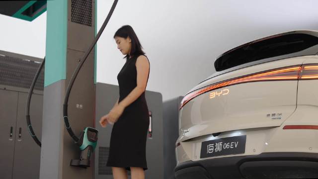 预计到年底将落成20000座闪充站