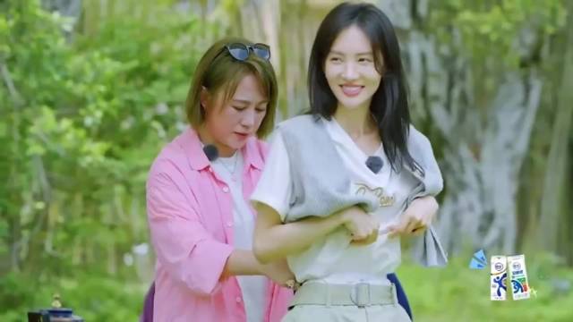 不愧是北舞的教科书！金晨腰围竟然都不到60，羡慕又佩服！丨出发