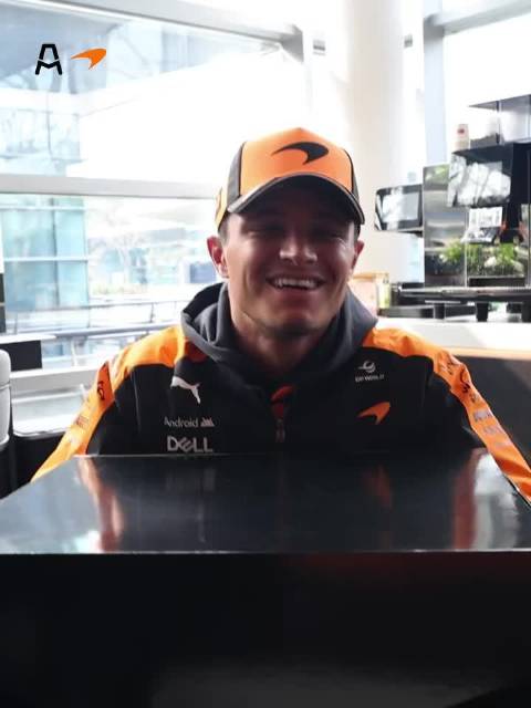 Pato赠礼兰多诺里斯，迈凯伦车手互动引关注