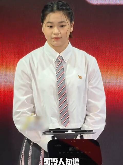 全红婵活动现场妆造引热议，背后暗藏三大无奈