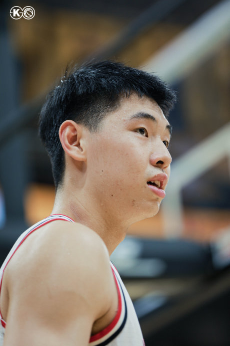 广东男篮主教练杜锋将如何使用崔永熙，会给他多少上场时间？