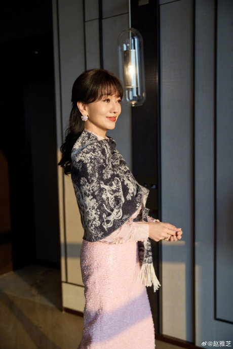 赵雅芝在金树林红毯上，对年龄与优雅是如何理解的？