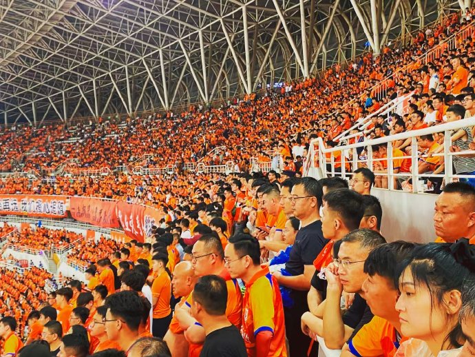 京鲁大战历史交锋中，北京国安为何近十年客场难胜山东泰山？