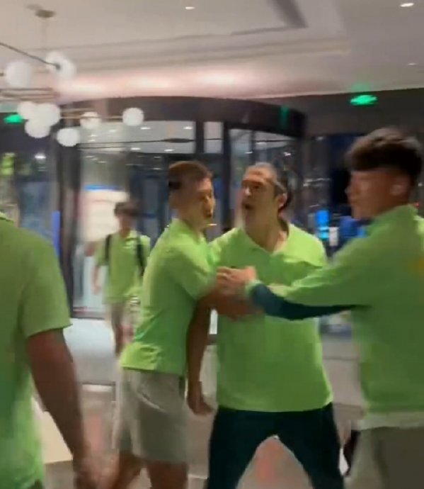 北京国安球迷如何看待张玉宁在绝杀失利后的表现和表态？