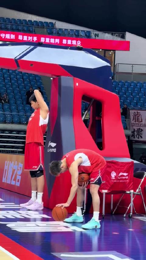 郭艾伦赴京接受手术治疗