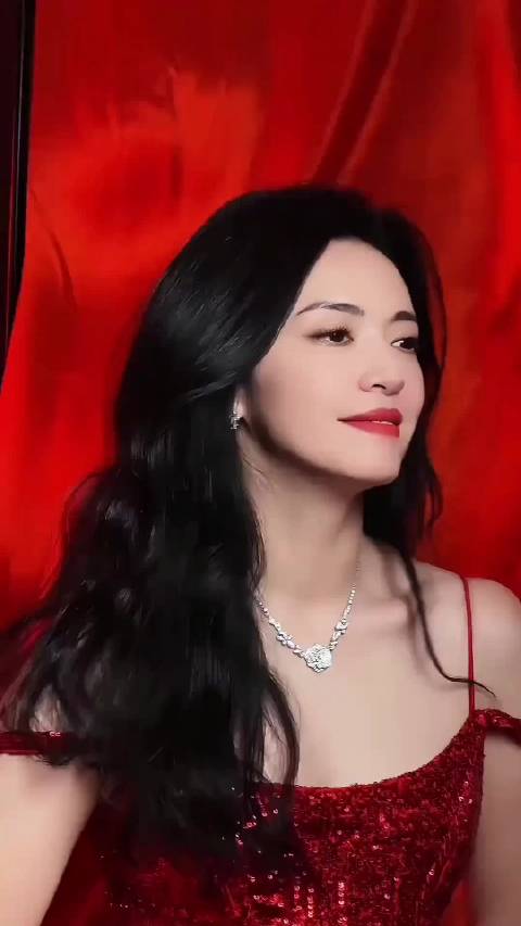 姚晨经典角色诠释真实女性魅力，郭芙蓉翠萍苏明玉展现成长力量