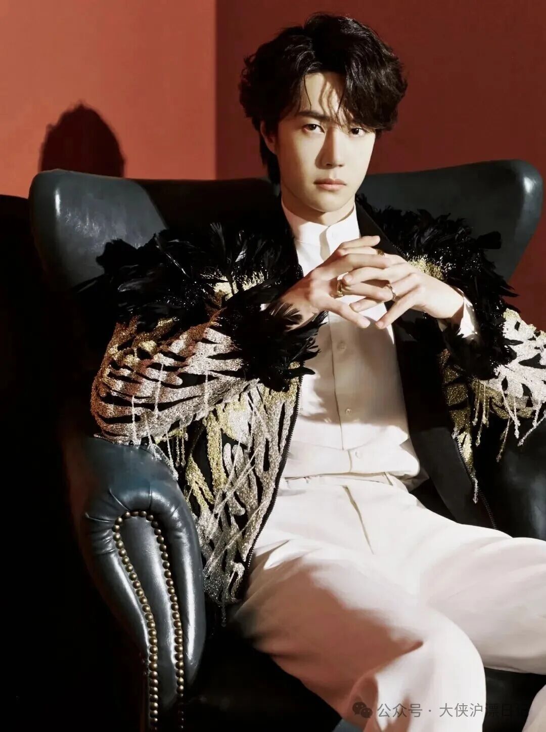 2026年央视春晚热烈节目:王一博和郭富城唱跳《闪耀动起来》