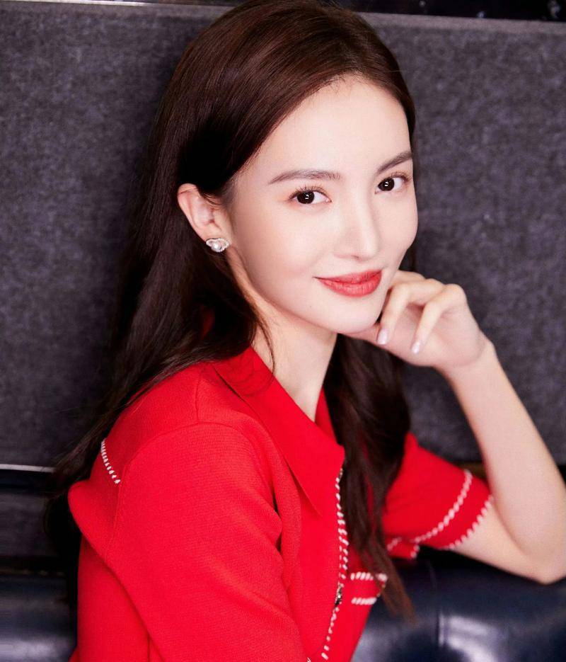 既有《孤注一掷》的演技，又有综艺里的鲜活，金晨太绝了