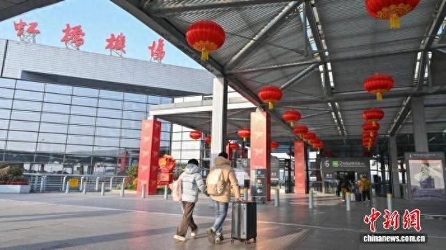 ��2��2�մ��������������Ϻ��ֶ�������������������Ϻ�����9.6��ܴΣ���ȥ�괺������2.3%�� �Ϻ��������Ź�ͼ