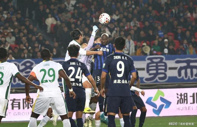 国安2-0开门红，媒体人：三镇弱，泰山战才是大考