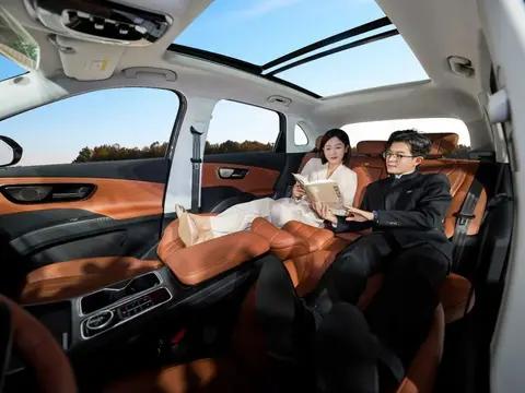 预算10-15万买SUV，不想被电车背刺，这三款燃油车更稳妥