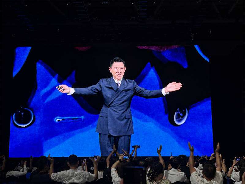 HUAWEI Mate XTs 非凡大师体验进化 引领新质超级移动生产力_华为_手机_应用