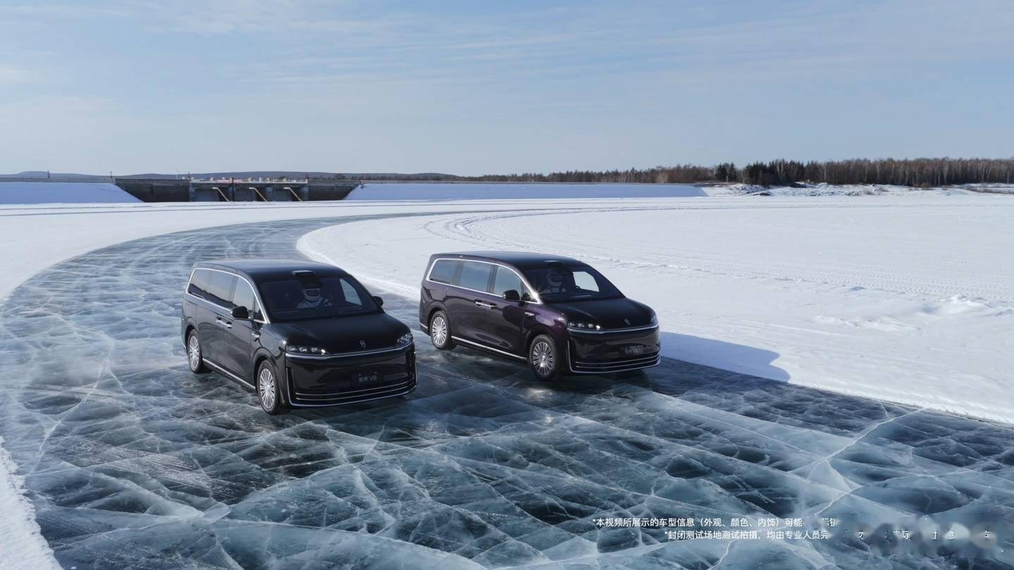 鸿蒙智行公布智界V9冬测影像，首曝后轮转向功能