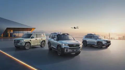 豹力全开！方程豹583家族上海车展齐亮相