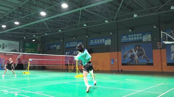 那抹熟悉的身影已然浮现