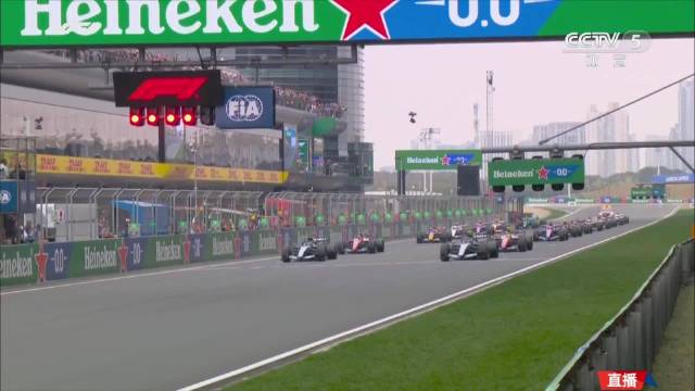 2026F1中国大奖赛首圈激烈，法拉利占先机