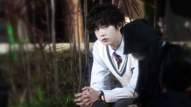 英国少爷流落中国街头