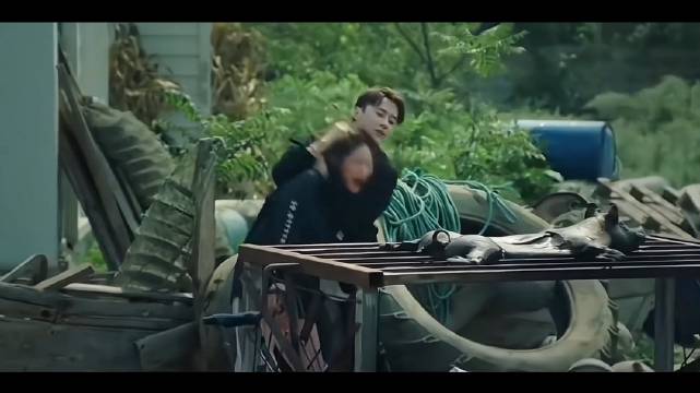 张若昀焦俊艳《完美证据》压箱7年将播，王劲松韩童生加盟