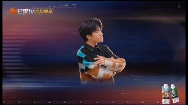 “话很密”组合又称“小学生斗嘴”组合黄子和祖儿姐姐俩人在一起玩效果满满