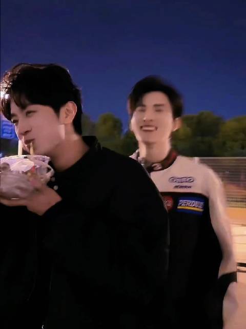 江衡李沛恩父母爱情日常温馨引共鸣