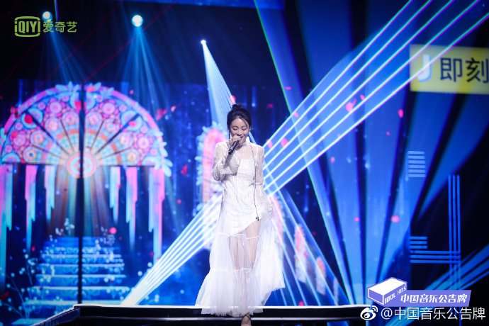 李嘉格离婚后首唱《谢谢你爱我》：从婚礼颂歌到BE美学告别诗