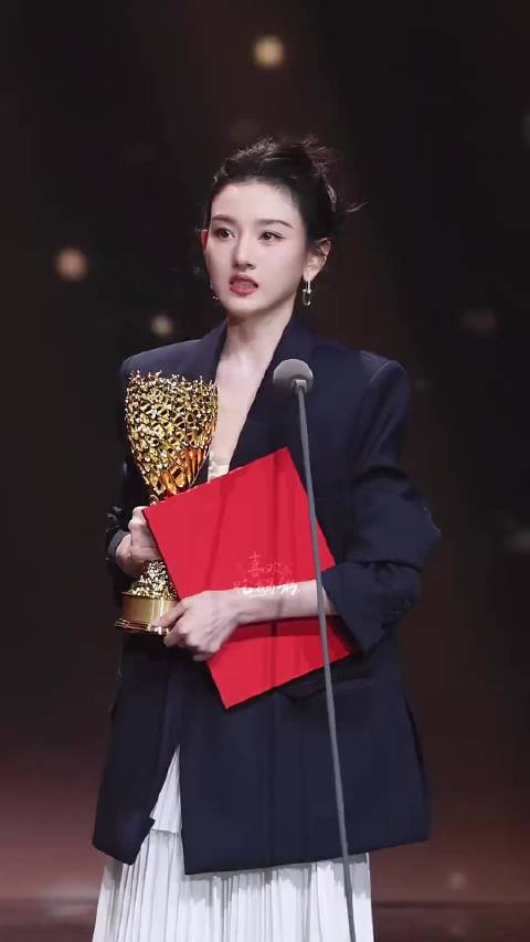 金树林奖宋祖儿未播剧获奖引争议，于和伟吴越凭实力夺魁