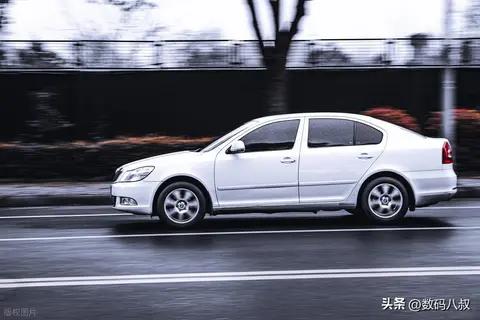 2025易车榜终极揭秘!年度销冠出炉:星愿、modely、腾势d9成王者