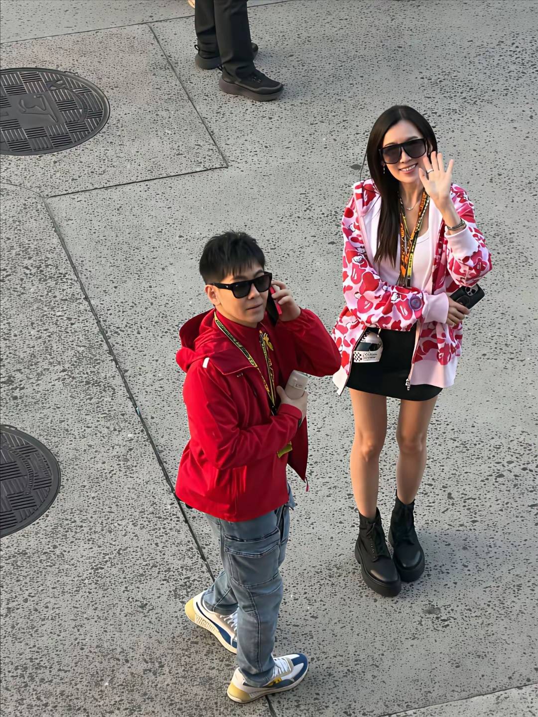 林志颖带老婆陈若仪现身上海F1看比赛，他老婆好漂亮啊