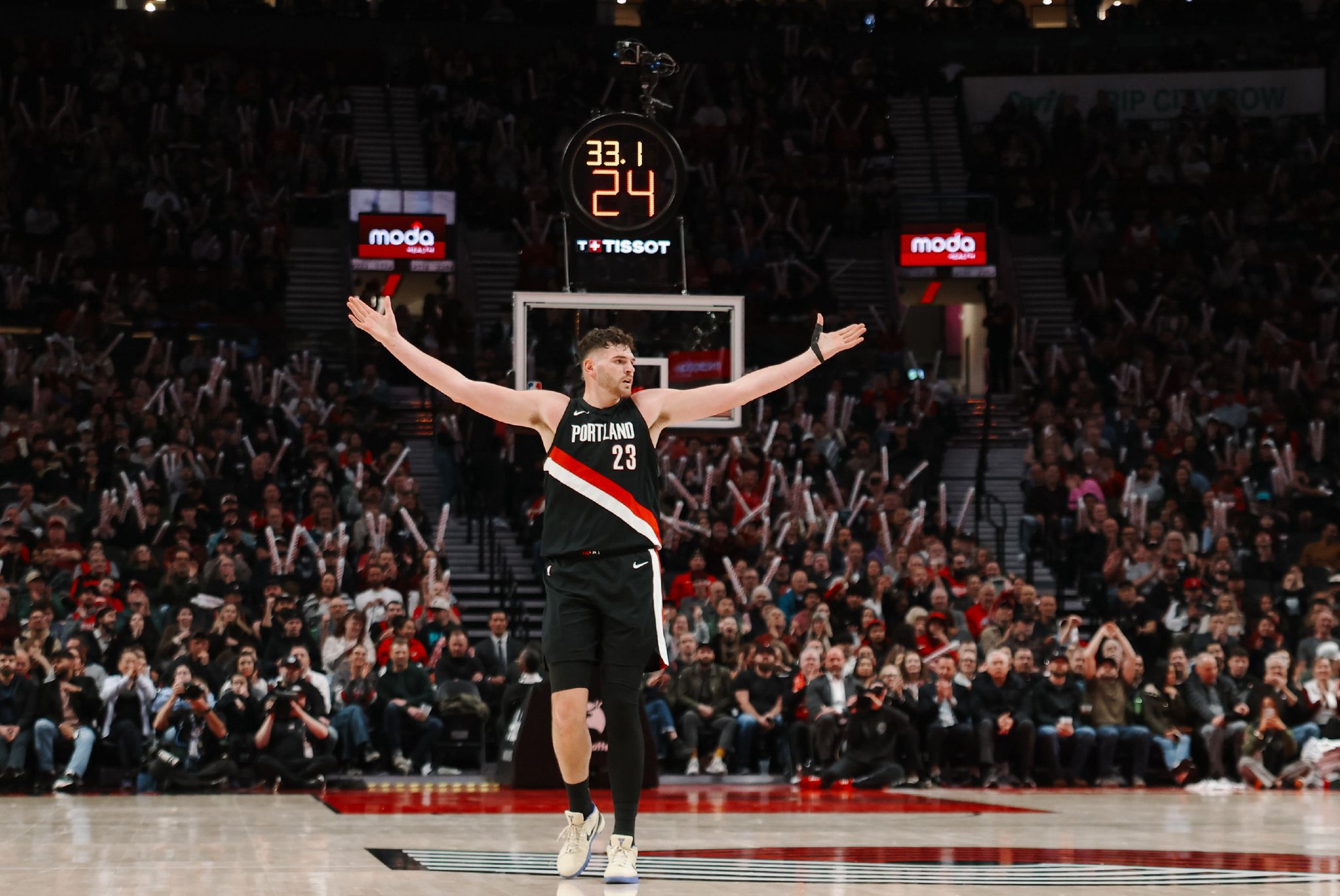 杨瀚森48秒0分!开拓者3人20擒爵士 克林根21157帽