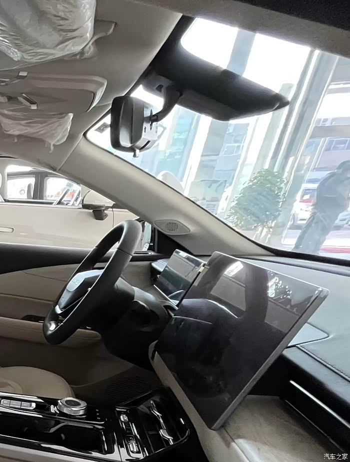 五菱星光安装行车记录仪，隐藏式免走线的，装上效果不错_五菱星光论坛-论坛