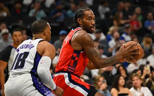 快船遭逆转！星空体育见证德罗赞狂砍27分，伦纳德空砍31分却伤退