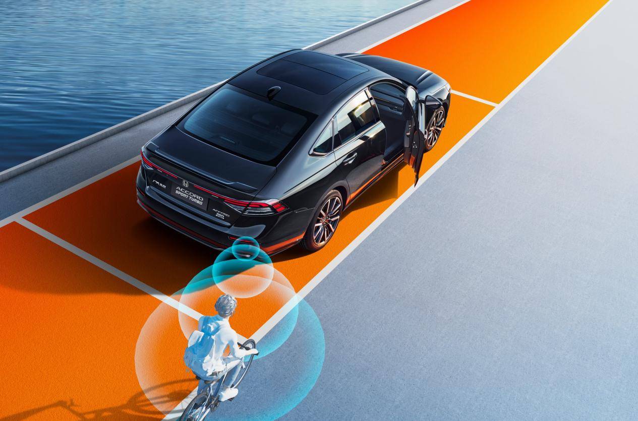 老式过冬不用二选一，选雅阁就是保暖和美观全都要