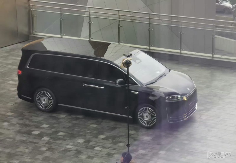 智界V9实车曝光 将于2026年春天发布 预计售价40-50万元左右