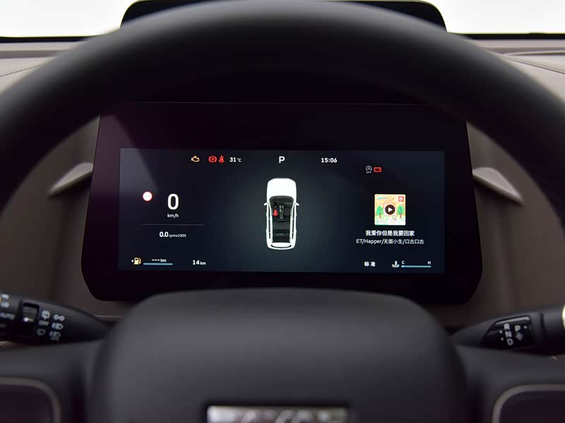 哈弗大狗低配版和高配版价格差距大吗,哪个版本性价比更高?