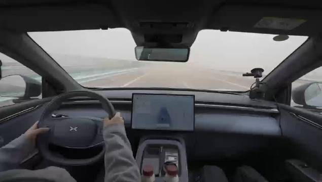 小鹏G7智驾横穿中国5000公里首日零接管