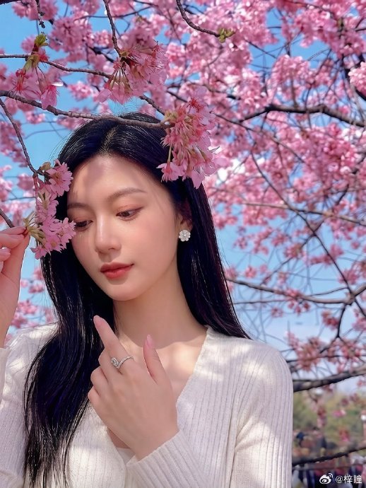 ‘浪漫武汉笑聚江湖’城市派对还邀请了哪些喜剧人和活动？