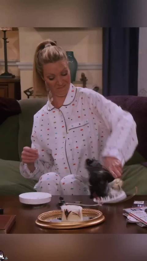 菲比被“警报器”折腾一晚