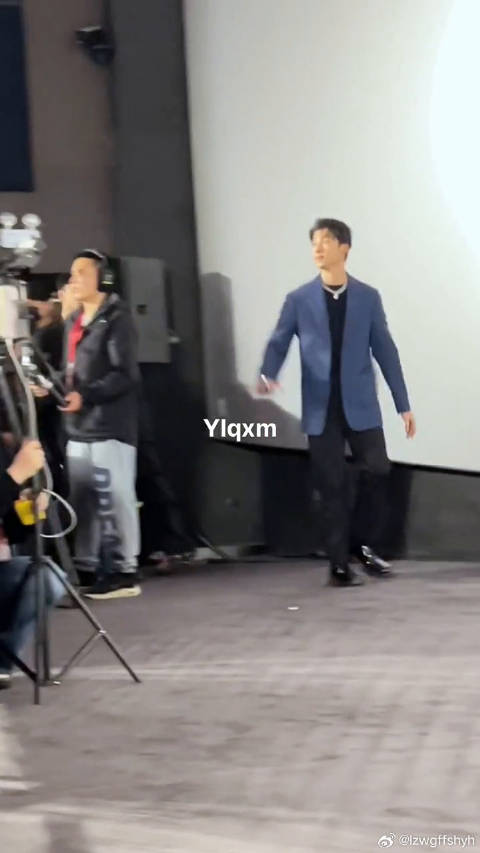 施柏宇 电影想见你告白答谢会 三年想念 终于相见 凤南分队合体啦！微博VC计划