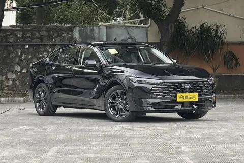 15万预算选B级车，福特新蒙迪欧2.0T豪华型综合表现不错