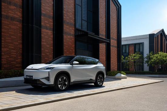 实测续航2239.6km混动SUV，不玩虚的