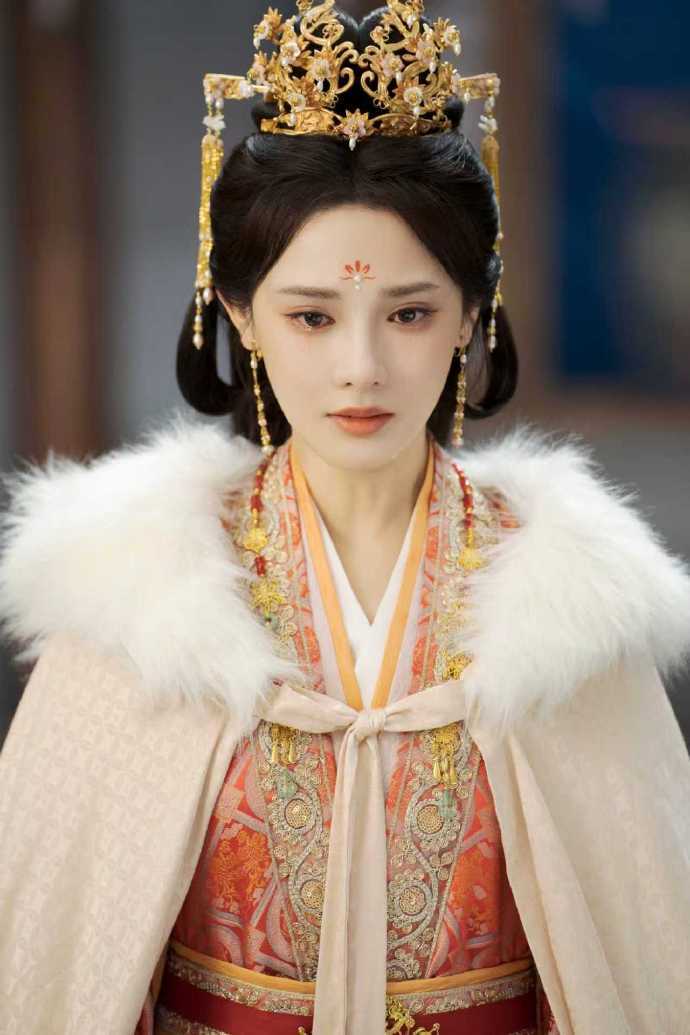 彭小苒回应网友说她翻红了：翻车一定比翻红快