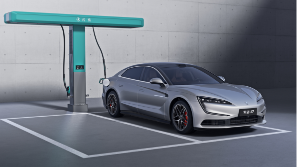 续航、操控、舒适全面进阶,仰望2026款旗舰车型重磅上市