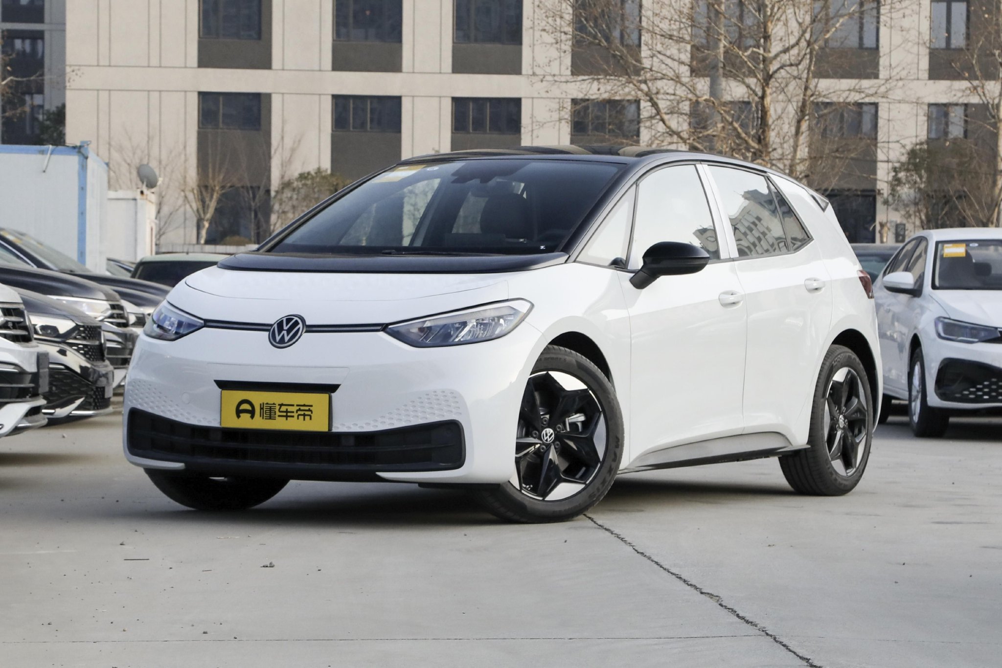 实拍2025款大众ID.3,续航451km,配后驱电机,实力如何?