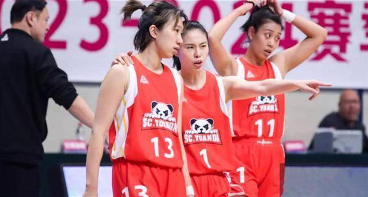 动真格!宫鲁鸣对女篮大换血，3人上位2人离队，杨舒予李梦都在名单里