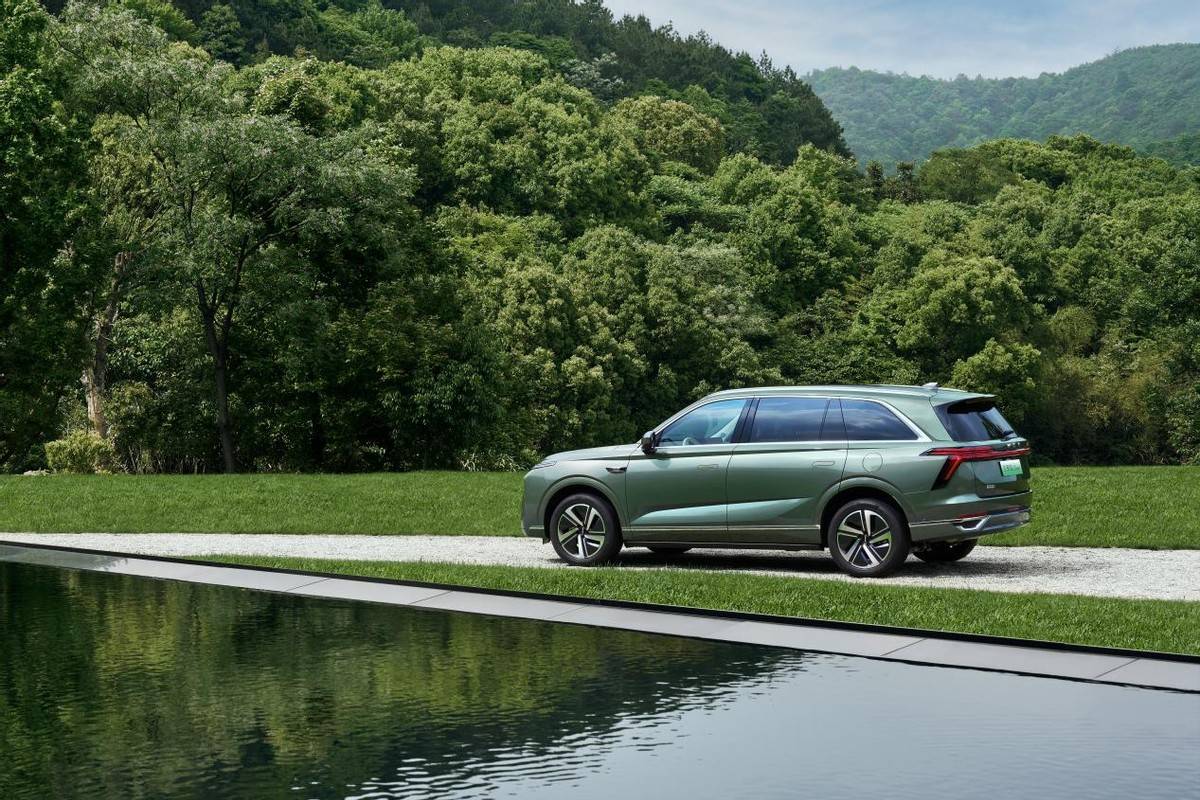 深度体验魏牌全新蓝山城市NOA，名副其实的智驾天花板