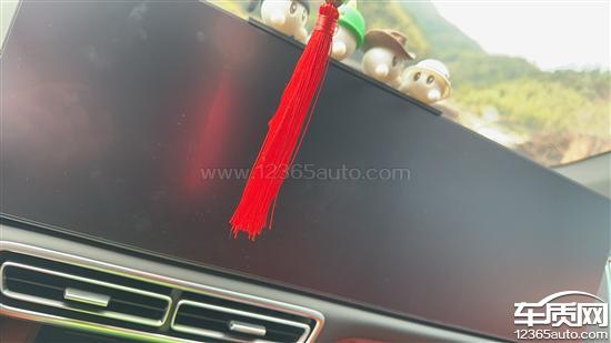 理想L6新车无缘无故车机黑屏 影响使用