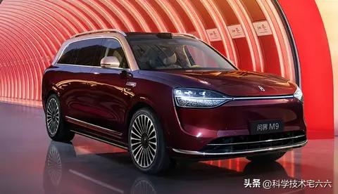 问界第一、小米SU7第七！2月新能源汽车保值率排名出炉！