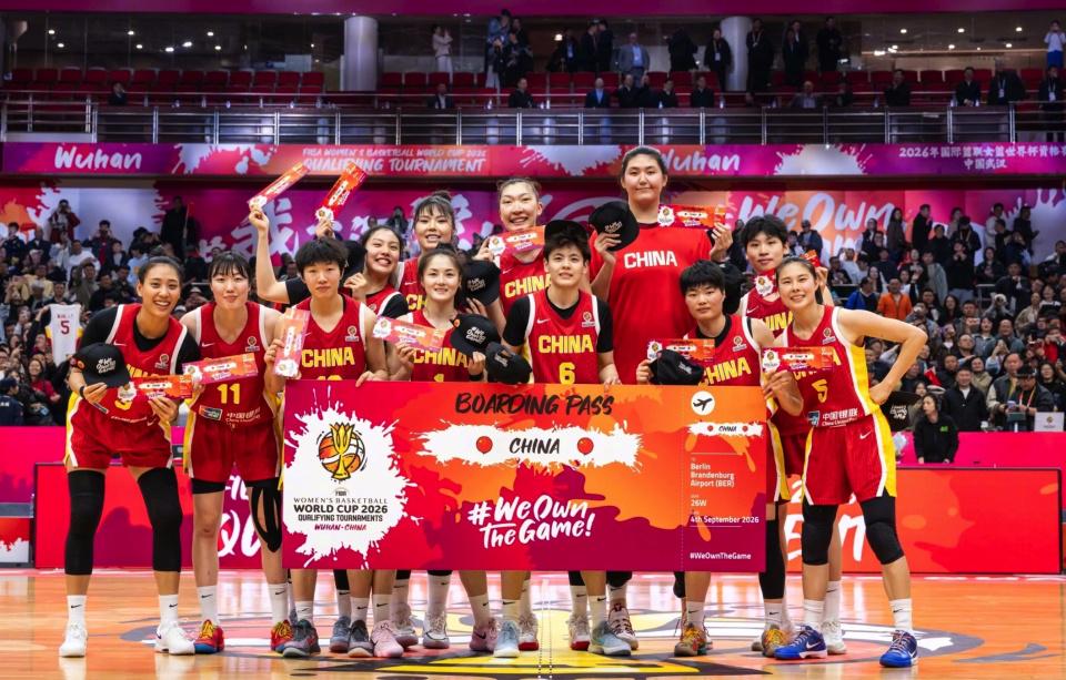 赢球不到24小时！女篮大洗牌乱成一团，苏群点评宫鲁鸣，球迷开始想念李梦了